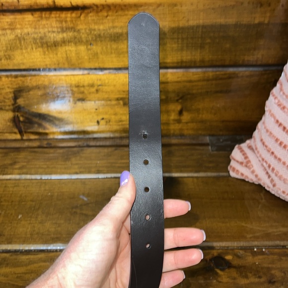 Express Faux Leather Reversible Black & Deep Mahogany Brown Belt- 30 Waist - Picture 5 of 5